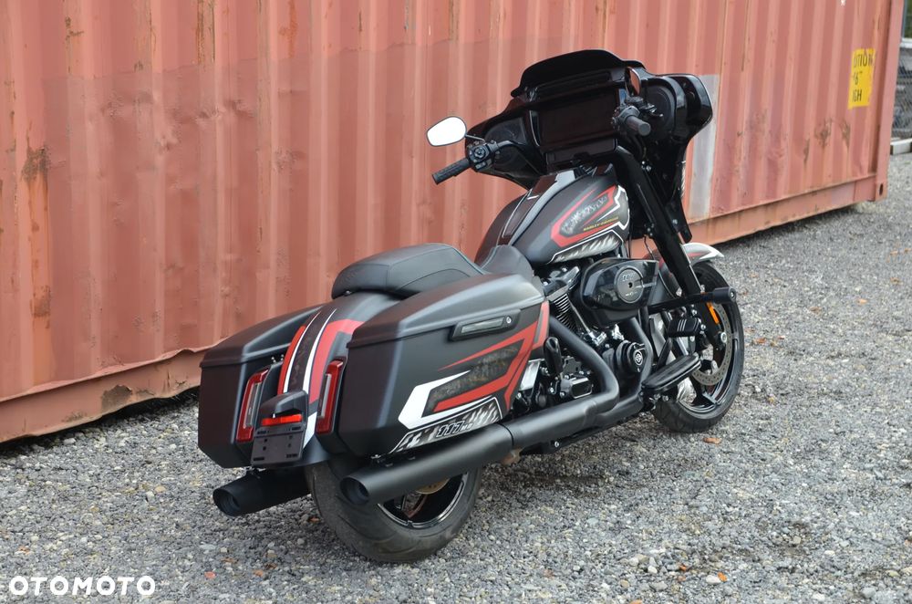 Harley-Davidson Touring Street Glide - 14