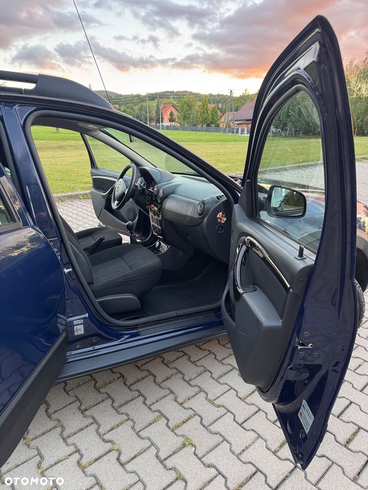 Dacia Duster 1.5 dCi Laureate 4x4 - 12