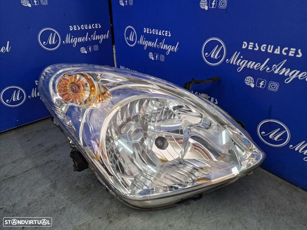 FAROL DIREITO NISSAN PIXO UAO - 1