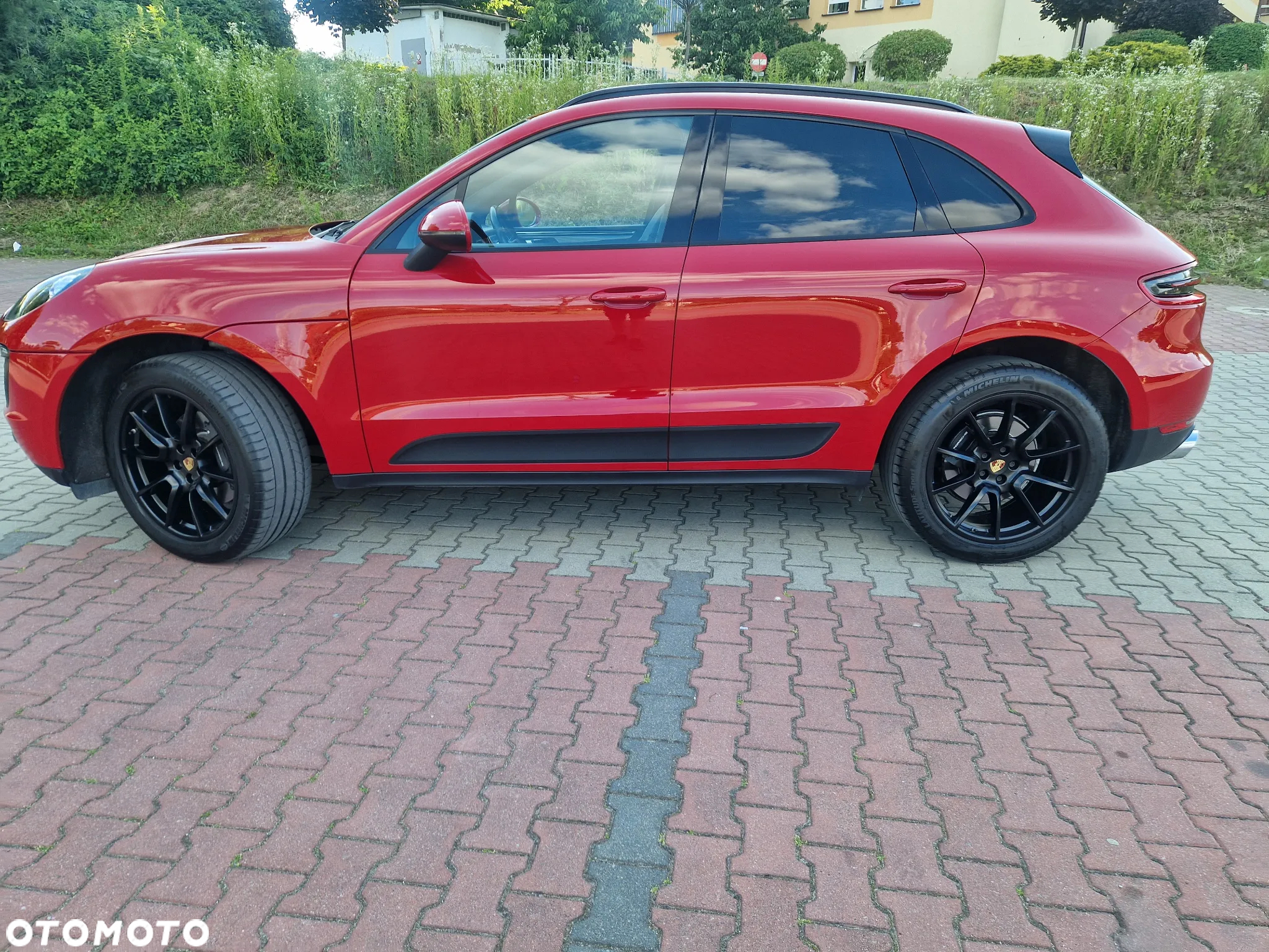 Porsche Macan Standard - 2