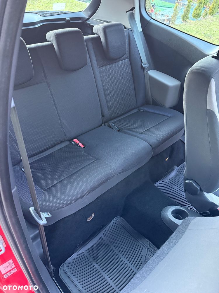 Renault Clio 1.2 16V Authentique - 19