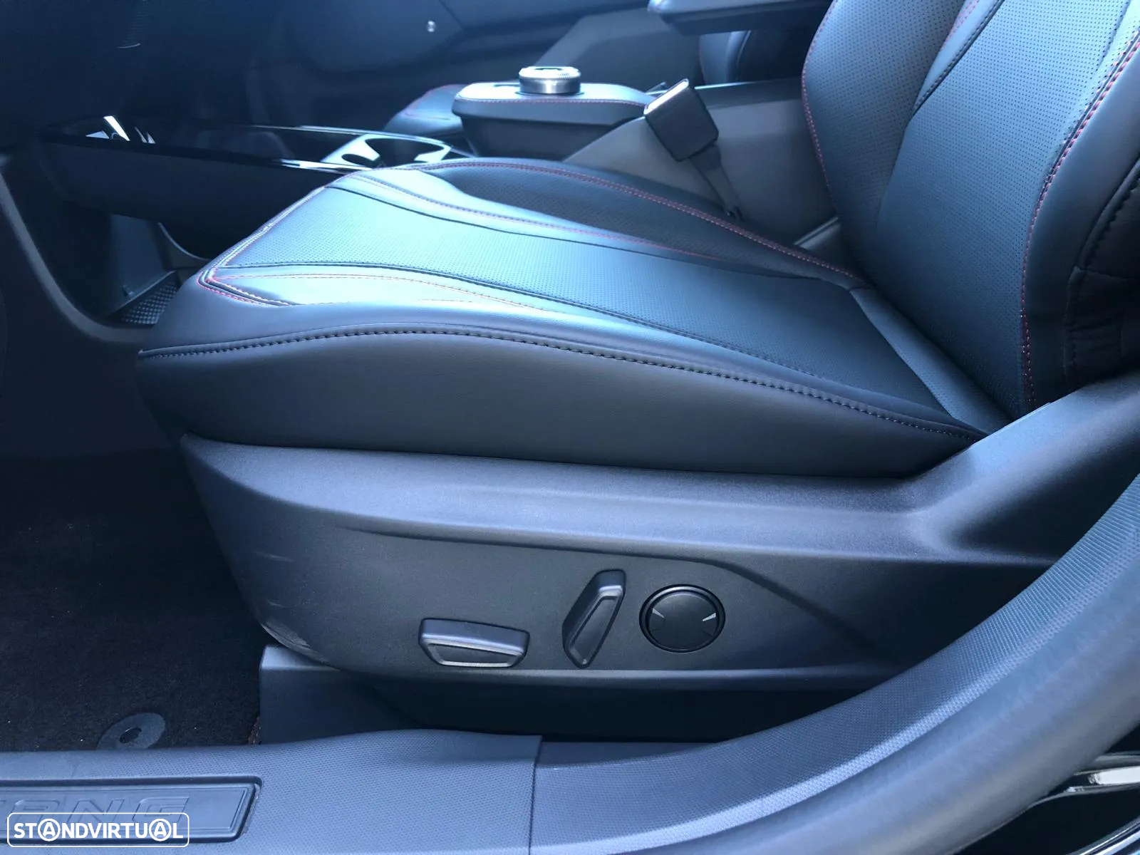 Ford Mustang Mach-E 72.6 kWh Premium AWD - 12