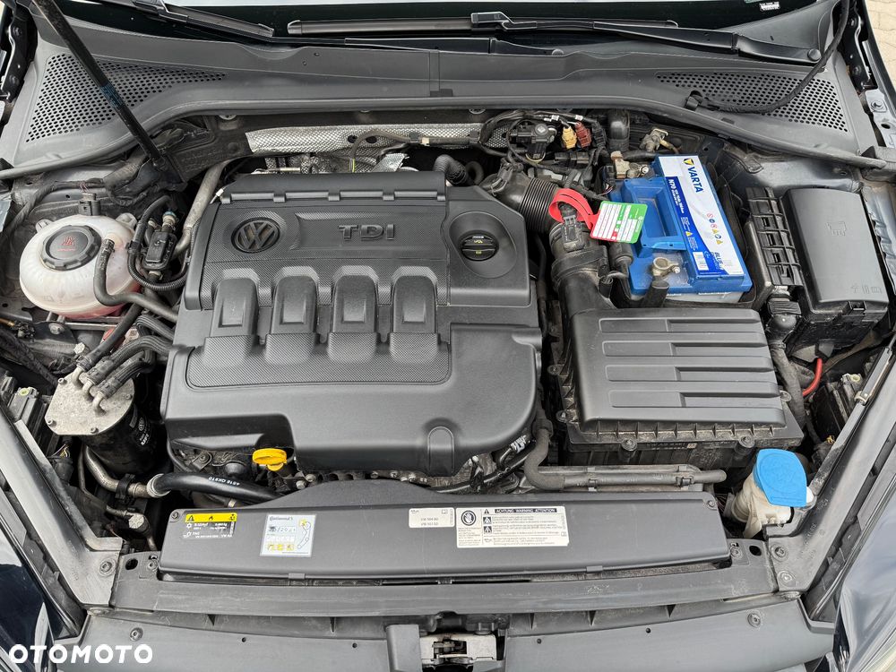 Volkswagen Golf 1.6 TDI BMT Highline DSG - 30