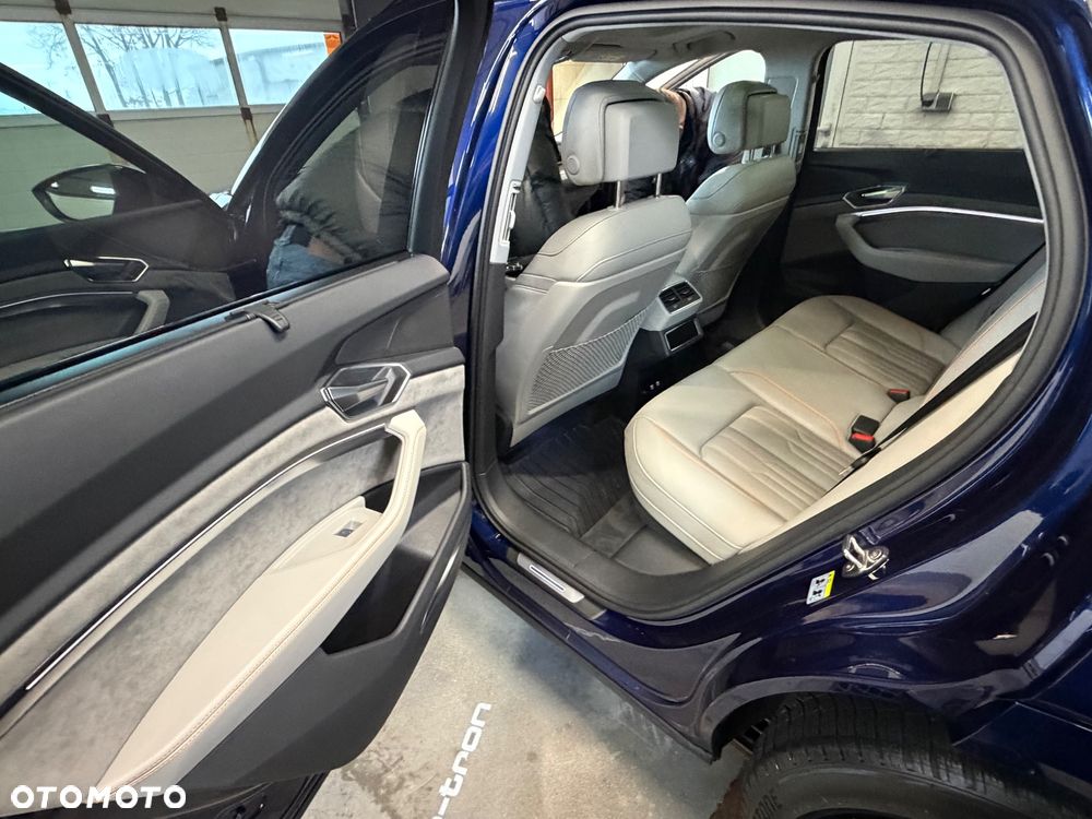 Audi Q8 Sportback e-tron 55 quattro S line - 26