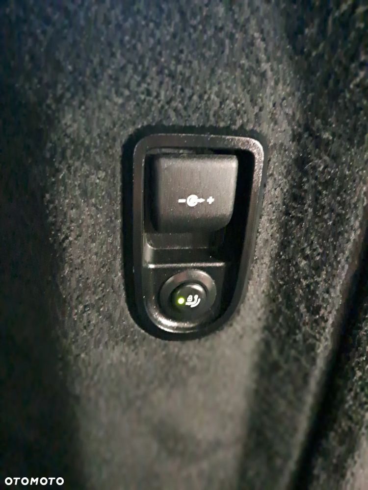 BMW Seria 5 530d xDrive Sport Line - 25