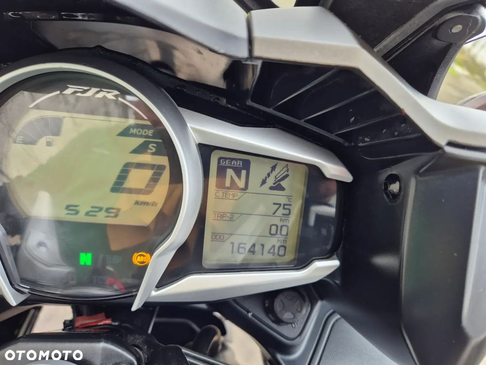 Yamaha FJR - 15