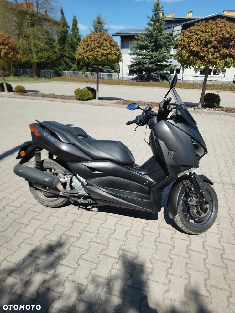 Yamaha X-max - 11