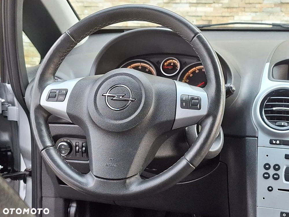 Opel Corsa 1.4 16V 150 Jahre - 32