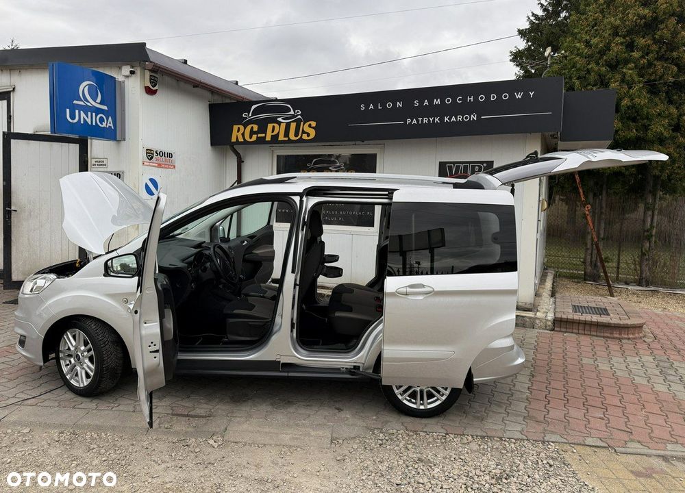 Ford Tourneo Courier 1.0 EcoBoost S&S Titanium - 9