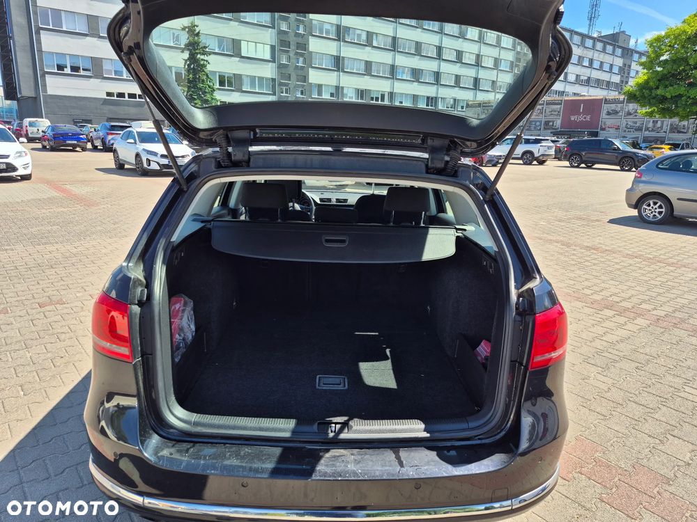 Volkswagen Passat 2.0 TDI DPF Comfortline - 13