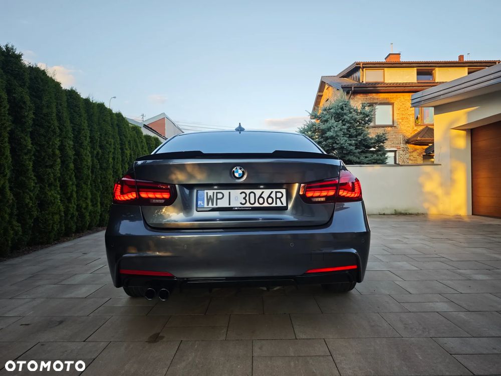BMW Seria 3 328i M Sport - 29