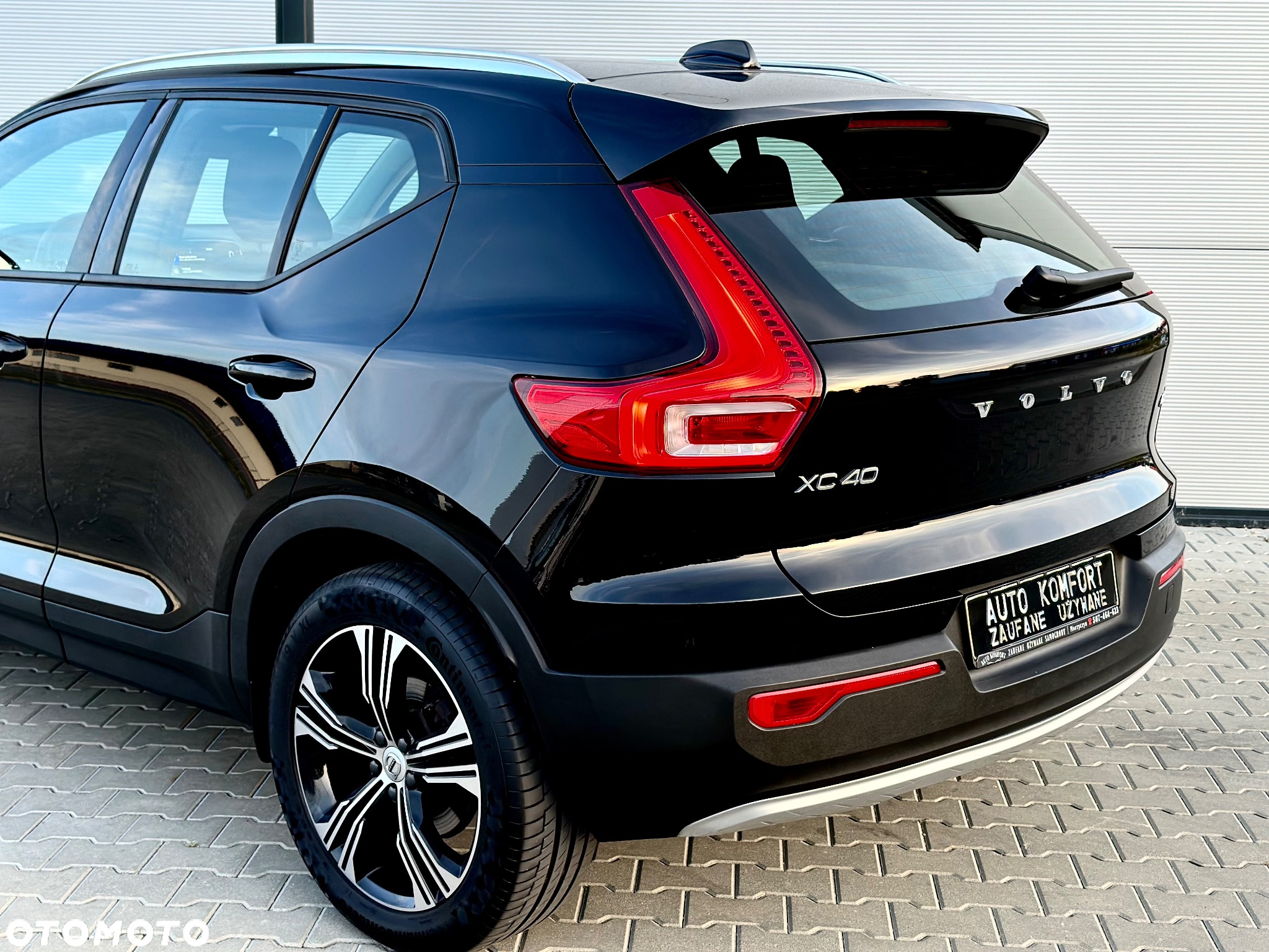 Volvo XC 40 D4 AWD Momentum Pro - 21