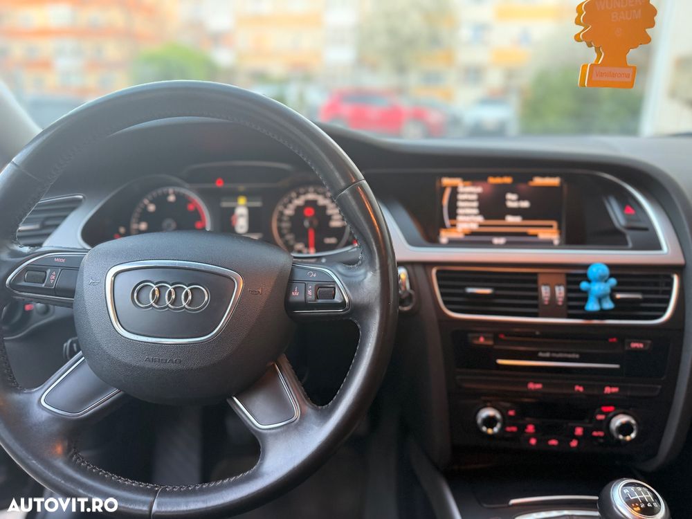 Audi A4 2.0 TDI B8 - 8