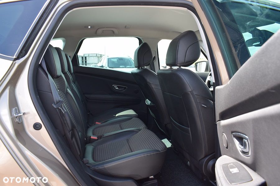 Renault Scenic TCe 140 GPF EDC BOSE EDITION - 11