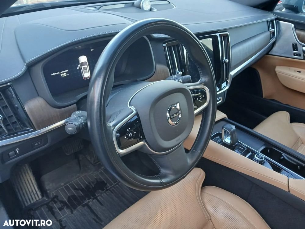 Volvo V90 V90CC B5 MHEV AT AWD Core - 6