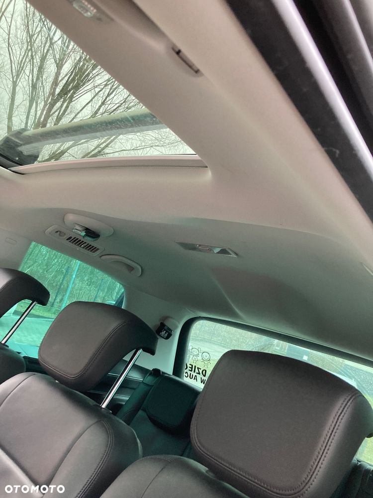 Volkswagen Sharan 2.0 TDI (BlueMotion Technology) Trendline - 24