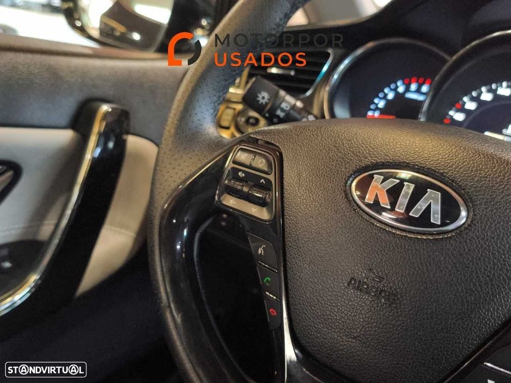 Kia Ceed 1.6 CRDi More Edition - 17