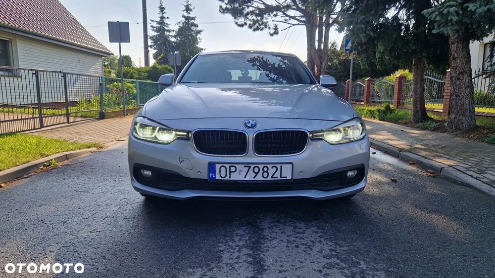 BMW Seria 3 318d Advantage - 19