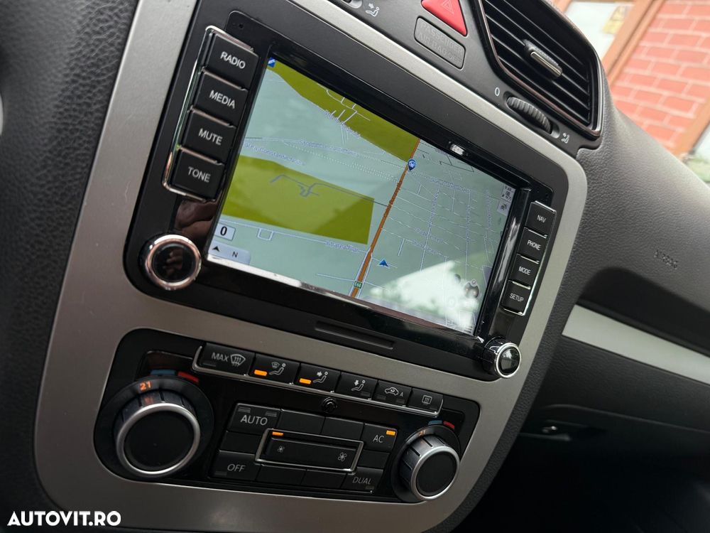 Volkswagen Scirocco 2.0 TDI DSG Edition - 10