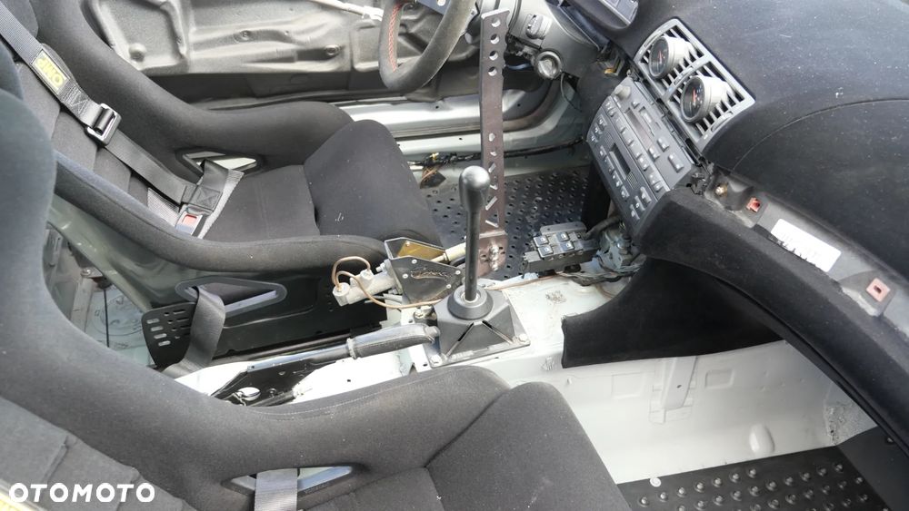 BMW Seria 3 330Ci - 22