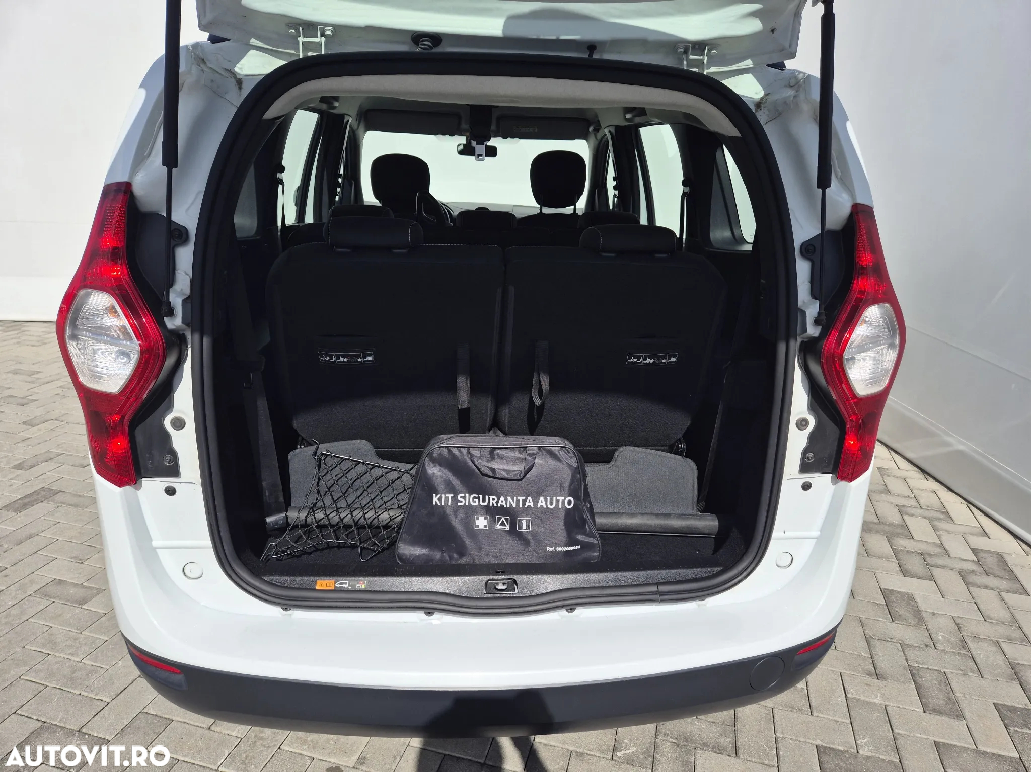 Dacia Lodgy 1.5 Blue dCi Laureate - 23