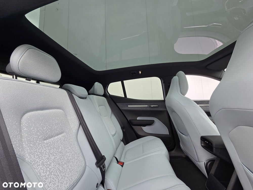 Volvo EX30 - 25