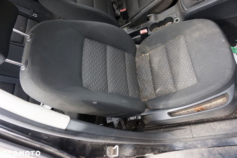 SKODA OCTAVIA II 1Z3 LIFT KOMBI 2012 9910 1.6 TDI CAYC 105KM LHW CZARNY na części - 16