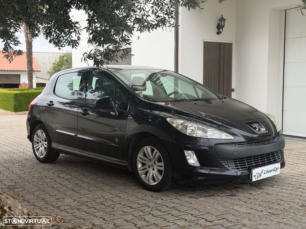 Peugeot 308 1.6 HDi Executive - 4