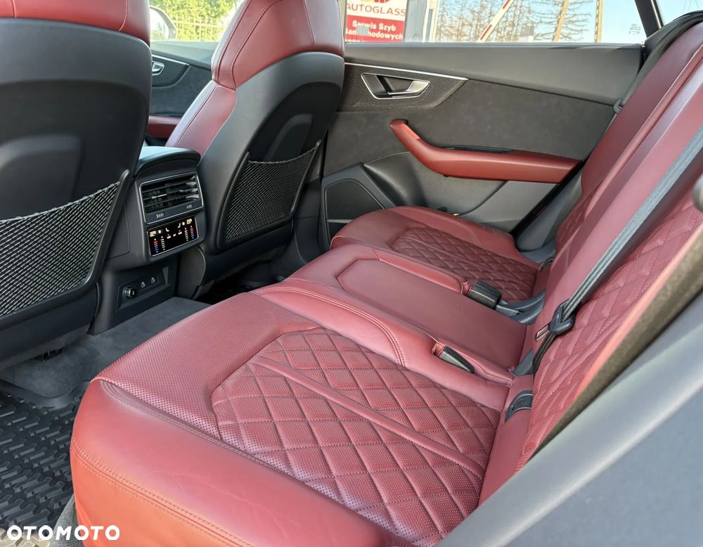 Audi SQ8 - 23