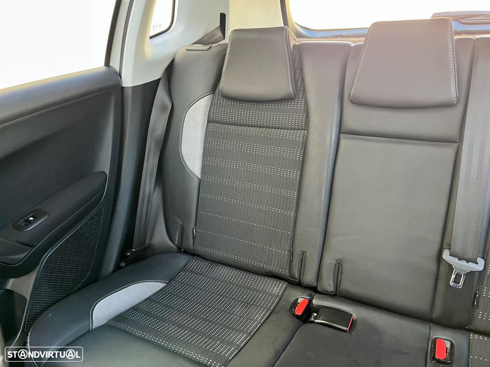 Peugeot 2008 1.2 PureTech Style - 50