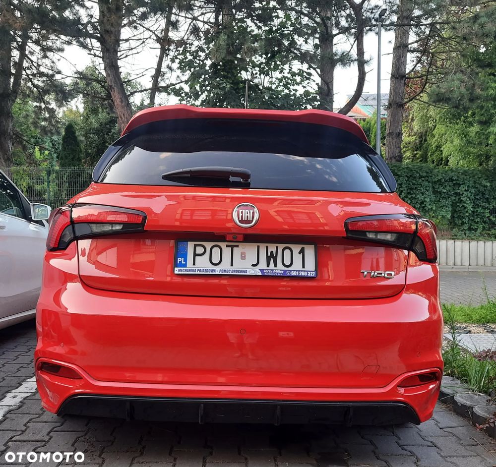 Fiat Tipo 1.6 MultiJet 16v Sport - 22