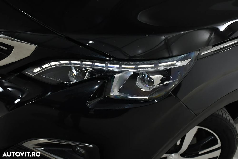 Peugeot 3008 1.2 PureTech 130 EAT8 Allure Pack - 27