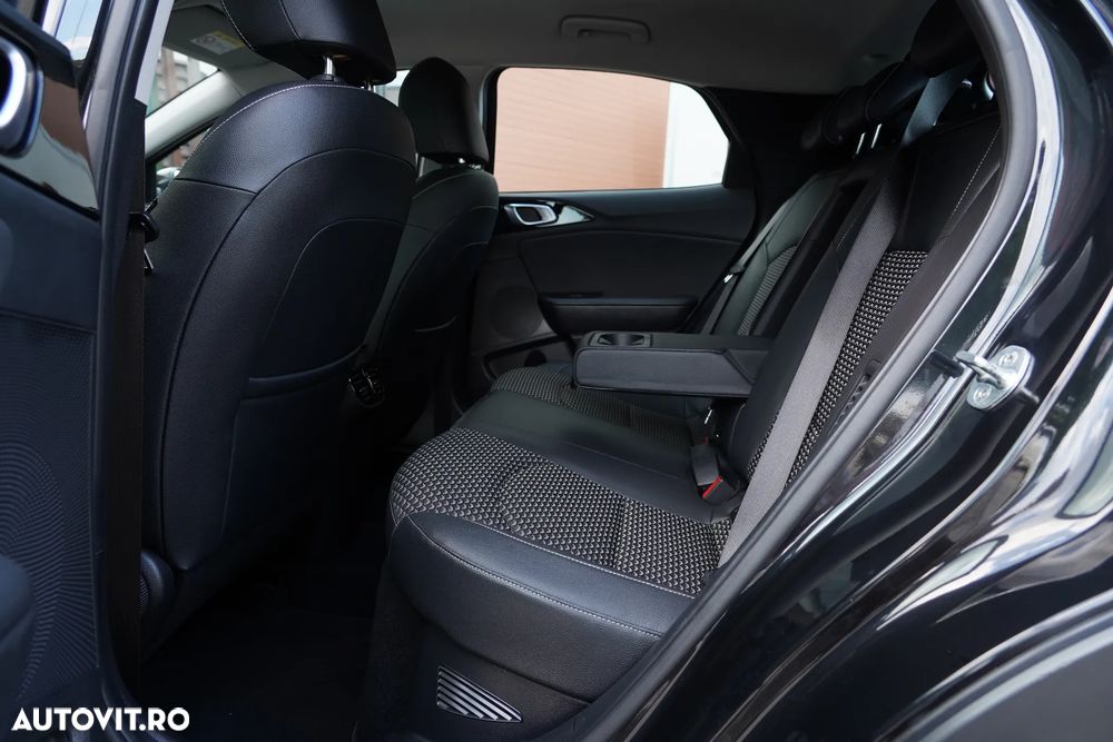 Kia XCeed - 9