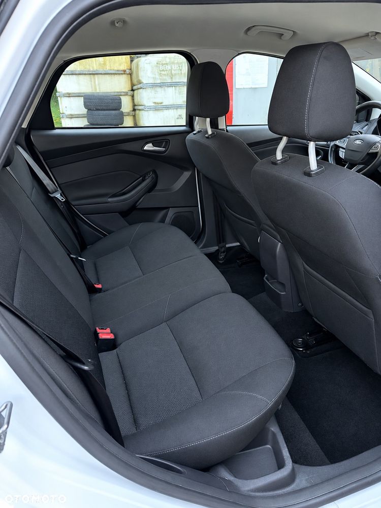 Ford Focus 1.0 EcoBoost Gold X (Edition) - 11
