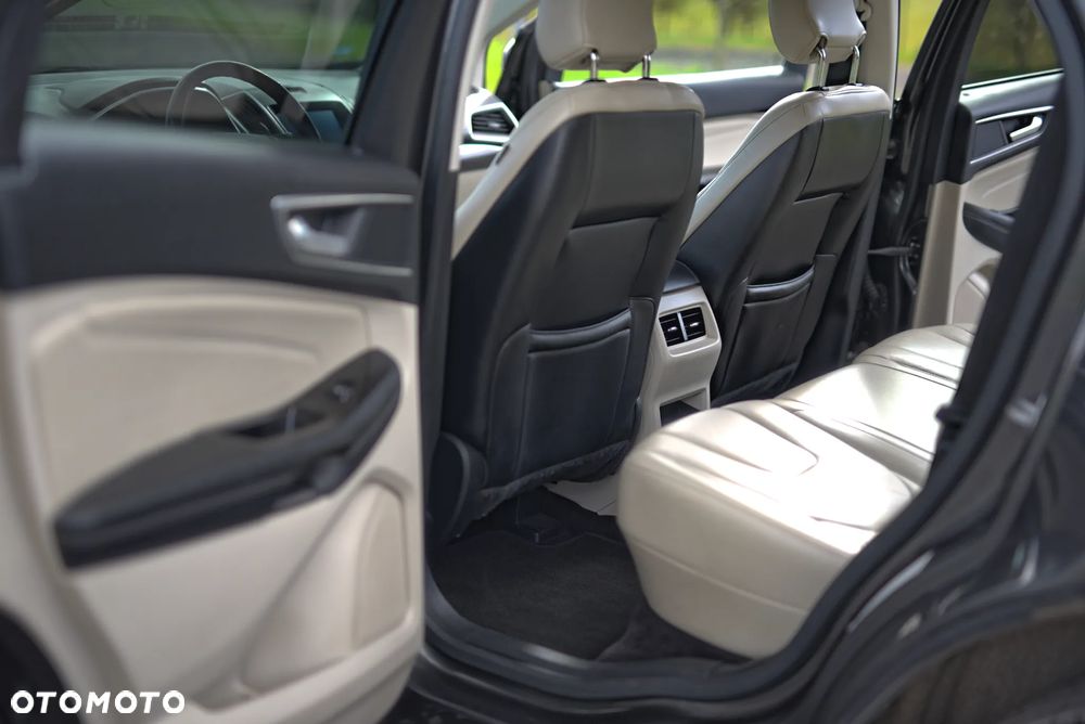 Ford Edge - 12