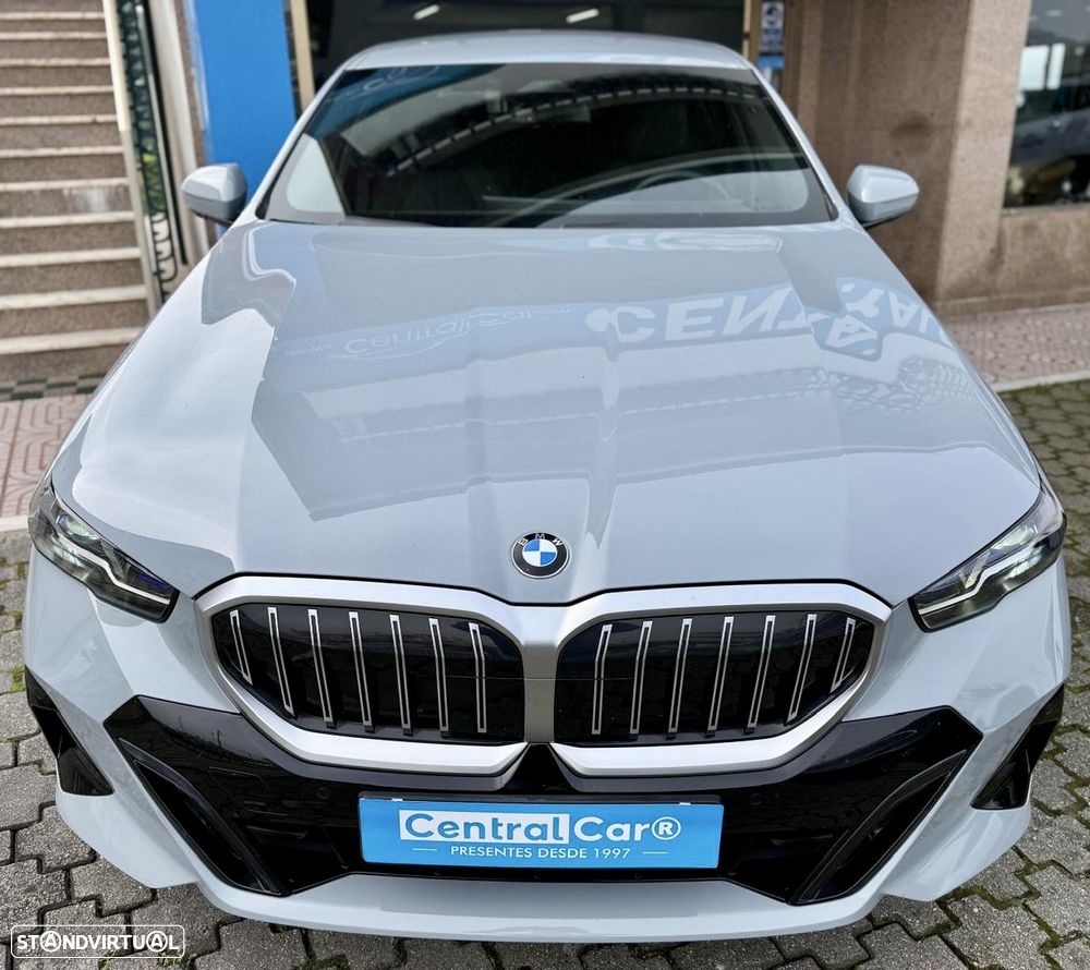BMW 520 d Pack Desportivo M - 5