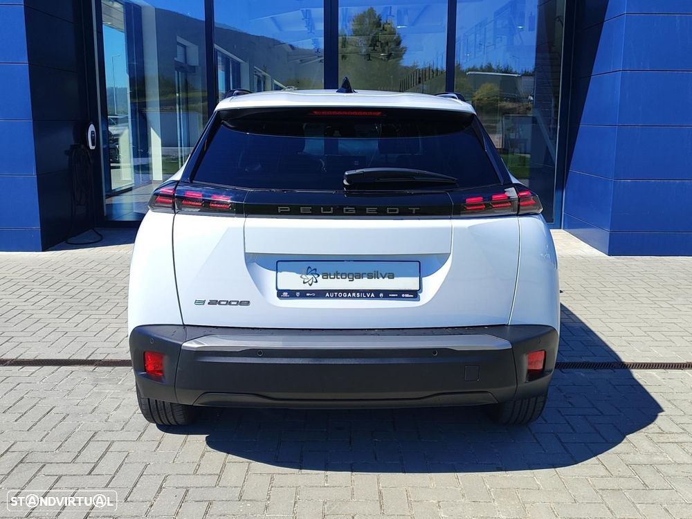 Peugeot E-2008 2025 photo 5