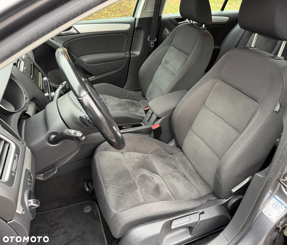 Volkswagen Golf 1.4 TSI Highline DSG - 11