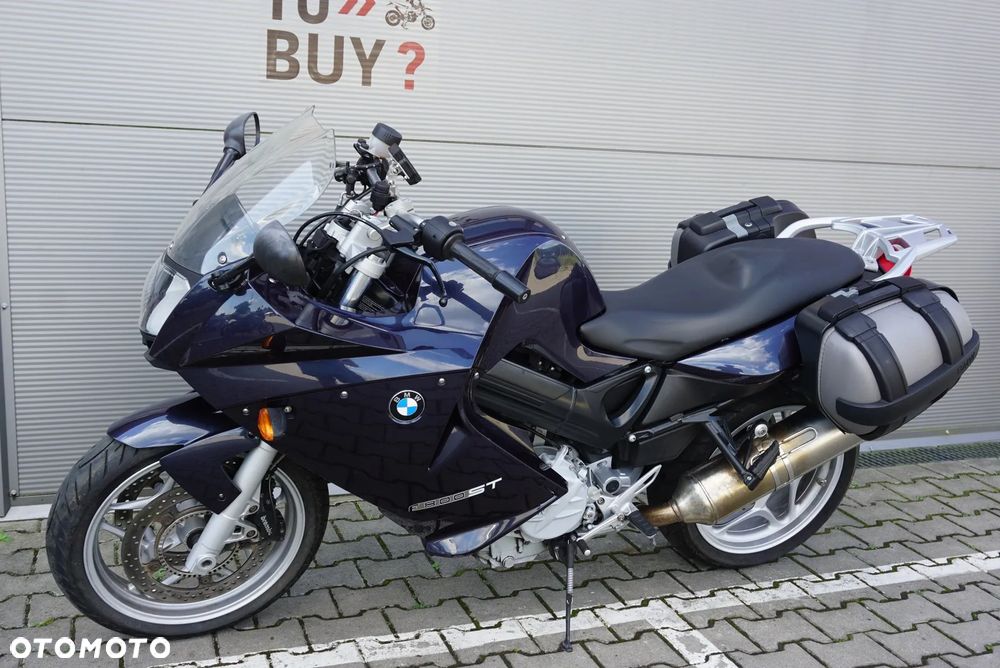 BMW F - 11