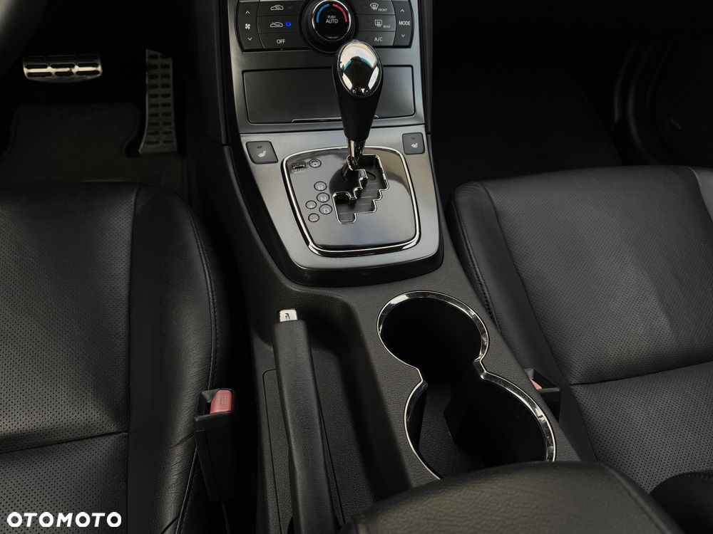 Hyundai Genesis Coupe 3.8 V6 Automatik - 17