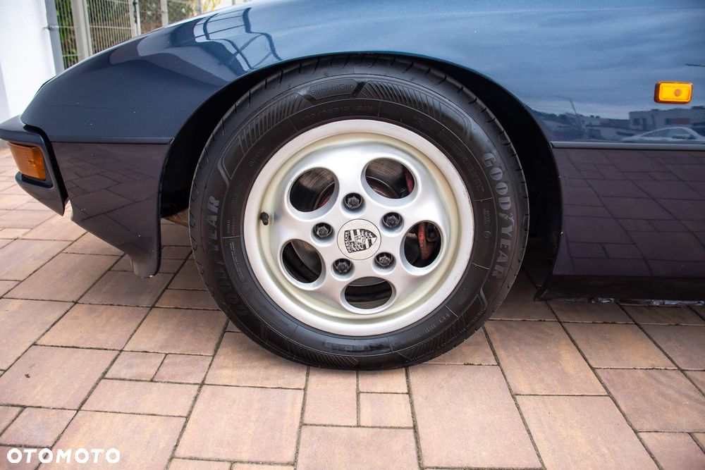 Porsche 924 - 7