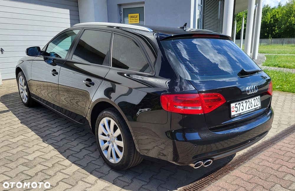 Audi A4 Avant - 4
