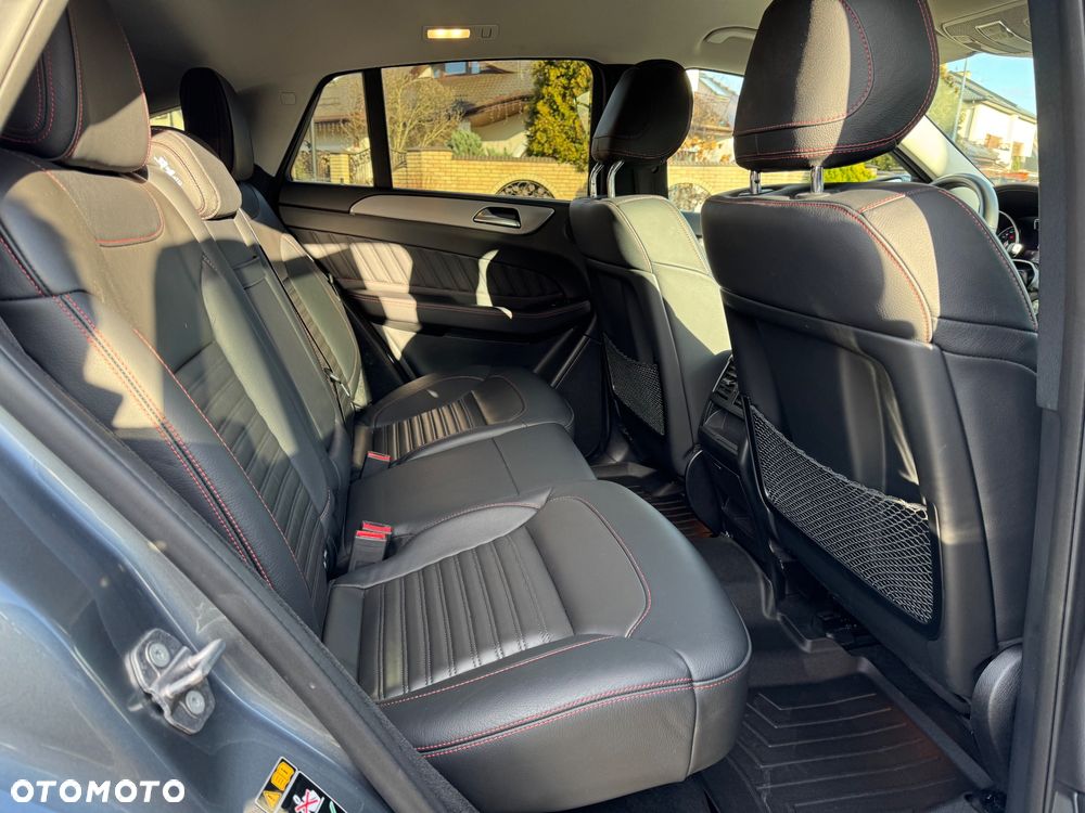 Mercedes-Benz GLE 400 4-Matic 9G-TRONIC - 24