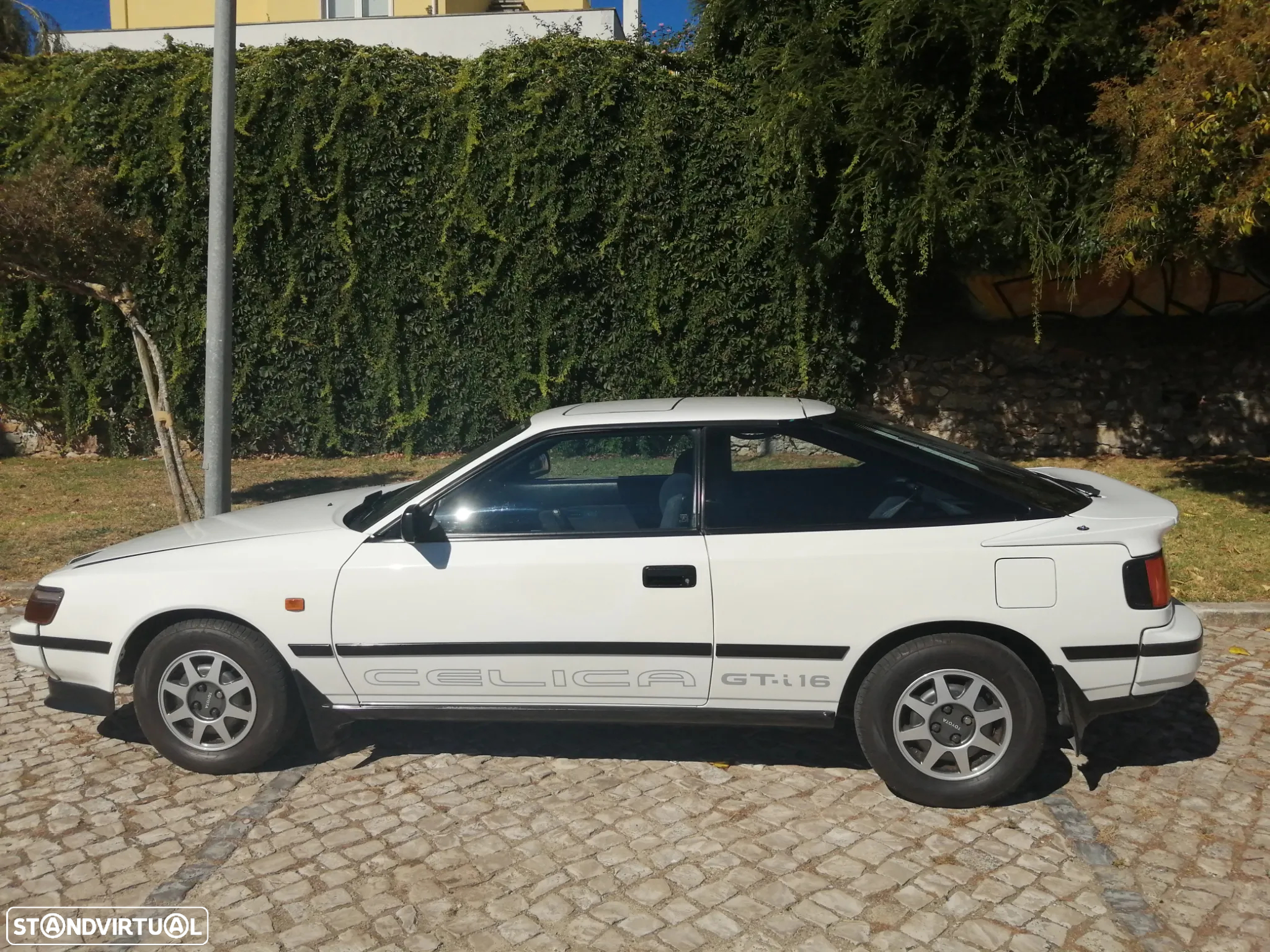 Toyota Celica 1.6 GT - 2
