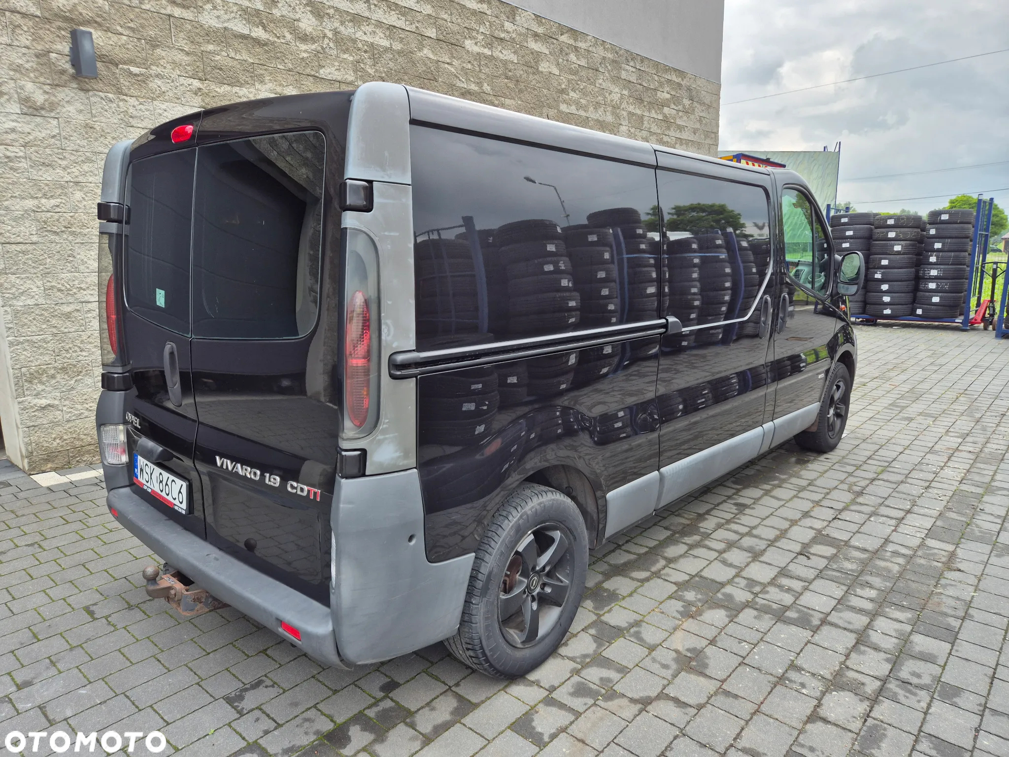 Opel Vivaro - 2