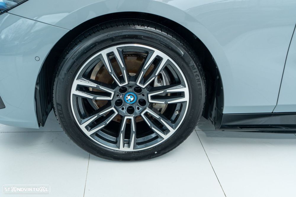 BMW i5 eDrive40 Pack Desportivo M - 53