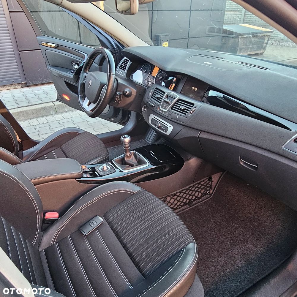 Renault Laguna dCi 150 FAP Bose - 27