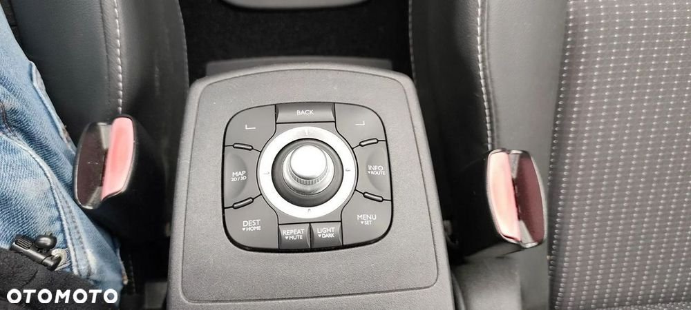 Renault Grand Scenic - 20