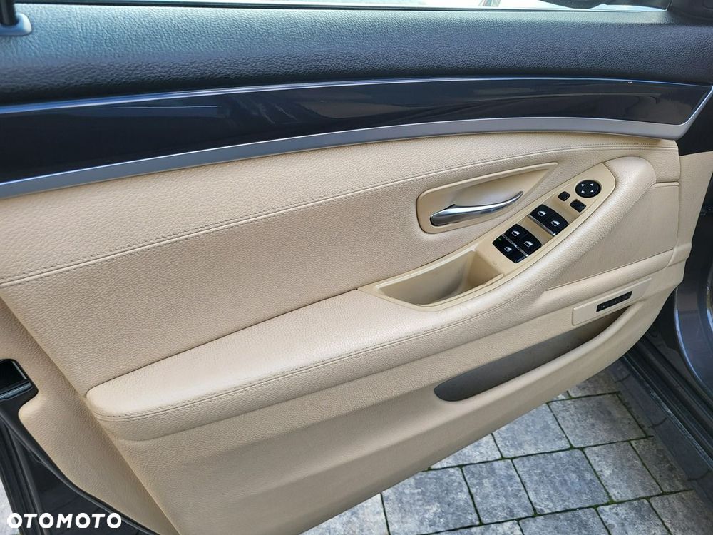 BMW Seria 5 - 16