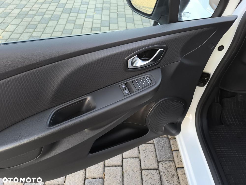 Renault Clio 1.5 dCi Energy Alize - 10